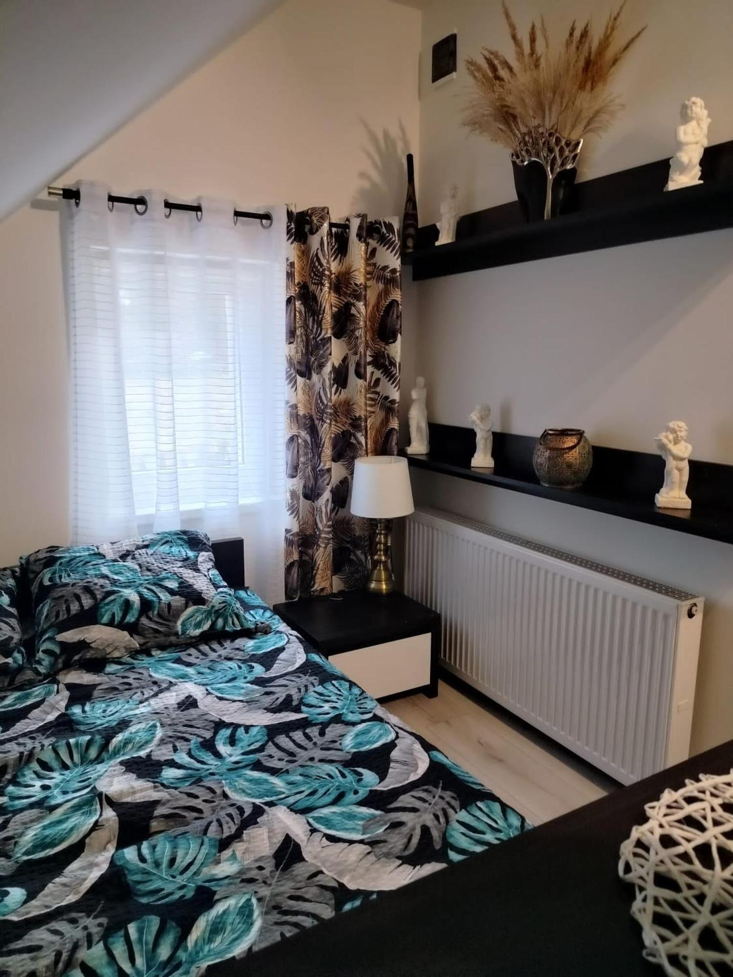 Apartamenty Lesna Osiem Jezow Sudecki Номер фото